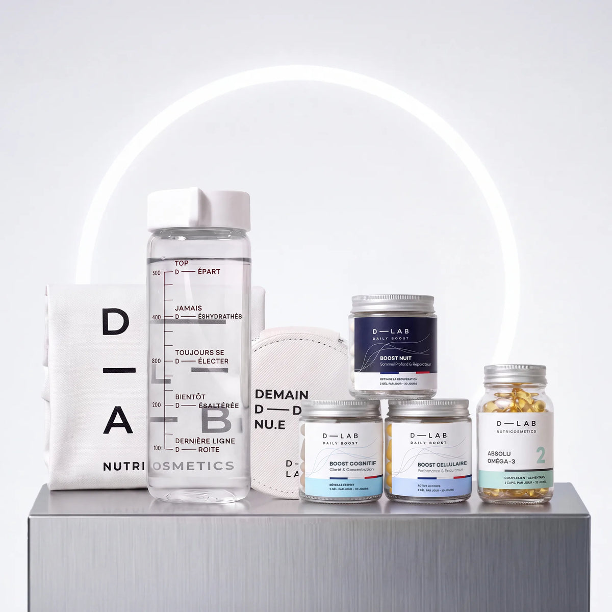 Routine Découverte Longévité D-LAB : Boost Nuit, Boost Cognitif, Boost Cellulaire de la gamme Daily Boost, Absolu Oméga-3, gourde graduée, pilulier et tote-bag